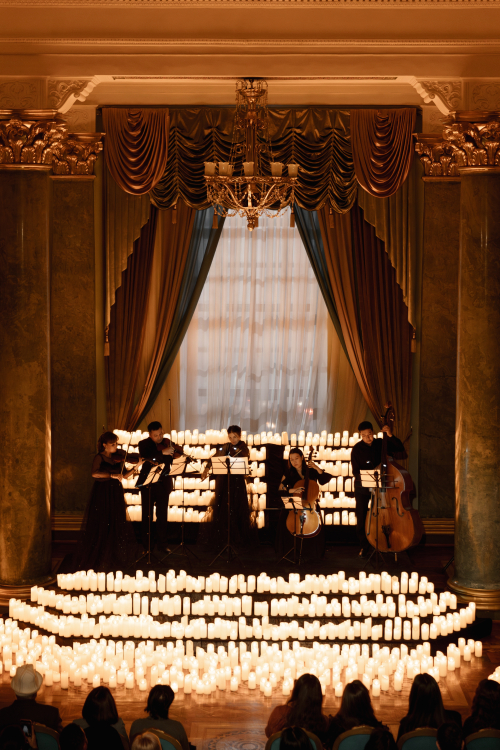 Классика при свечах